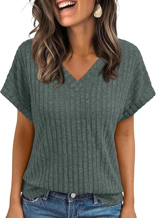 Short-sleeved Casual V-neck Pullover T-shirt