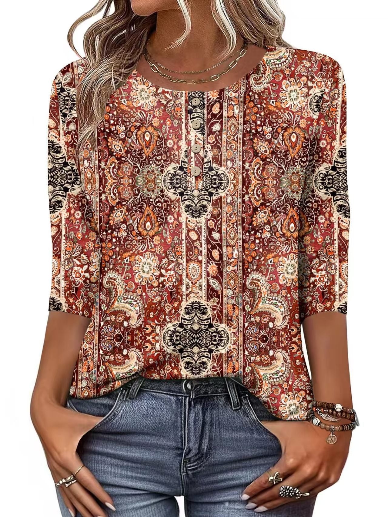 Button-print V-neck Three-quarter Sleeve